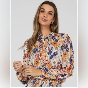 NWT Floral Print Women's Top with silver metallic thread size xxl